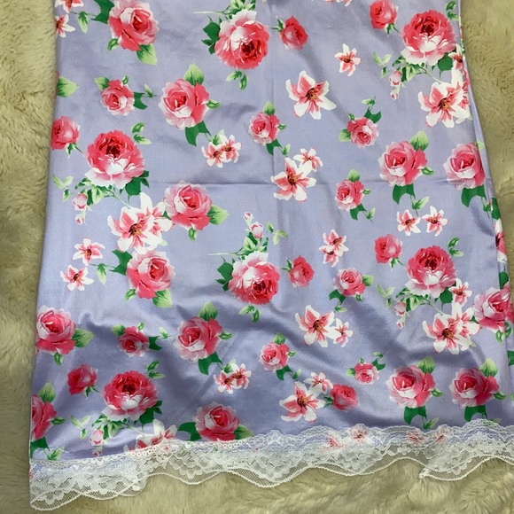 Silk bodycon dress OPEN TO OFFERS - Picture 4 of 7